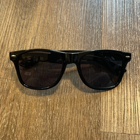 Tito’s Swag - Picture 6 of 9